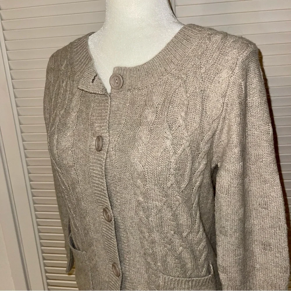 Mango cardigan - Picture 2 of 8